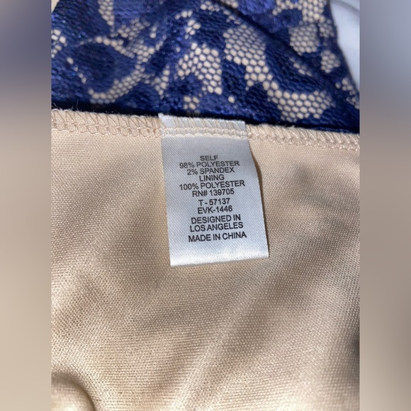 Dress - Picture 6 of 6